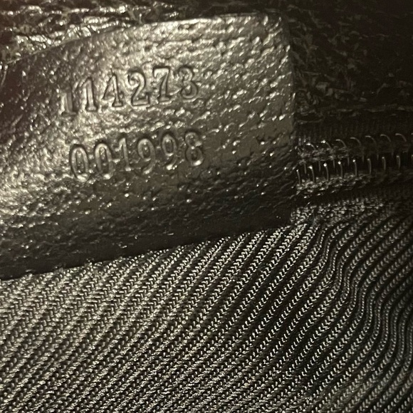 GUCCI Black GG Canvas Vintage Shoulder Bag-Pre-loved Condition - Picture 10 of 13